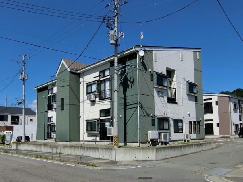  ヤングヒルズ会津Ａ棟