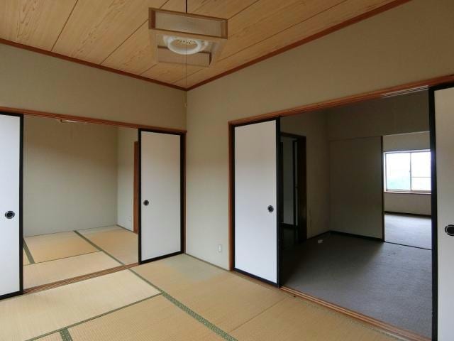  コヤマハイツＡ棟
