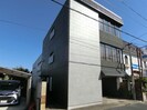 Adビルの外観