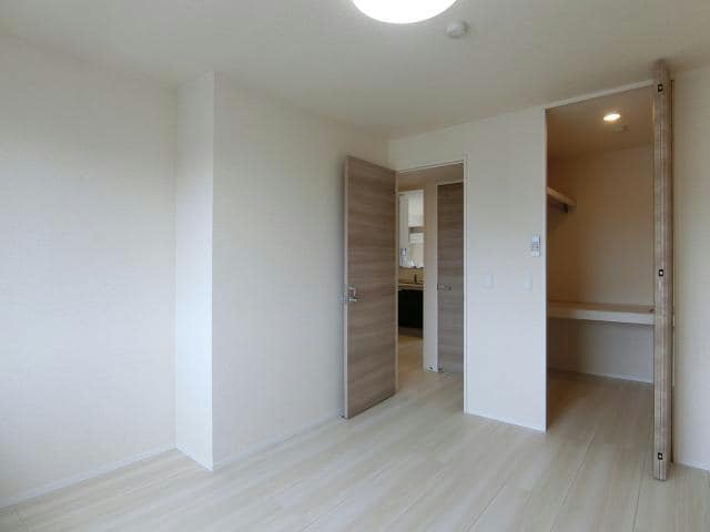  リーノフローラＢ