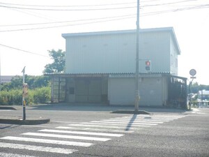 鶴賀貸倉庫