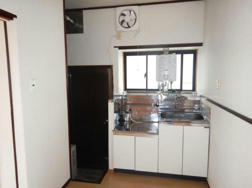  神指町黒川鈴木貸家