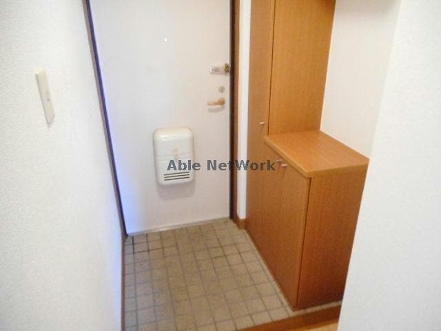  ラルジュウエスト