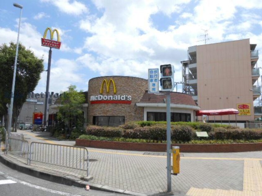 マクドナルド外環河内長野店(ファストフード)まで1973m ヴィラ千代田