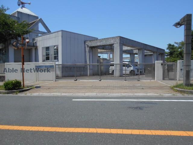 富田林市立小金台小学校(小学校)まで702m リビオ金剛