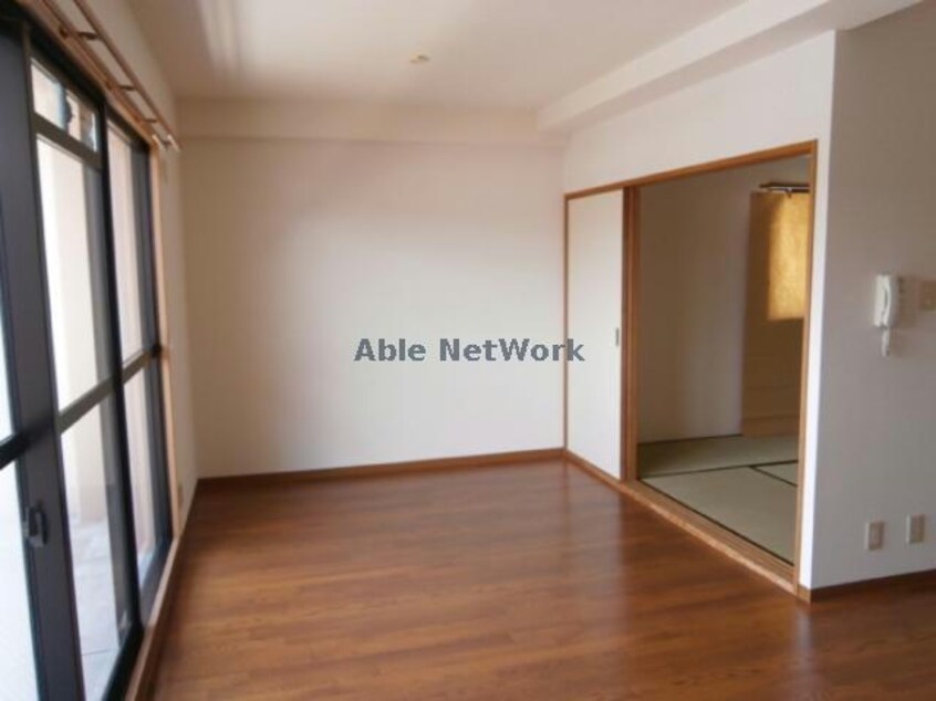  ホワイトロートス