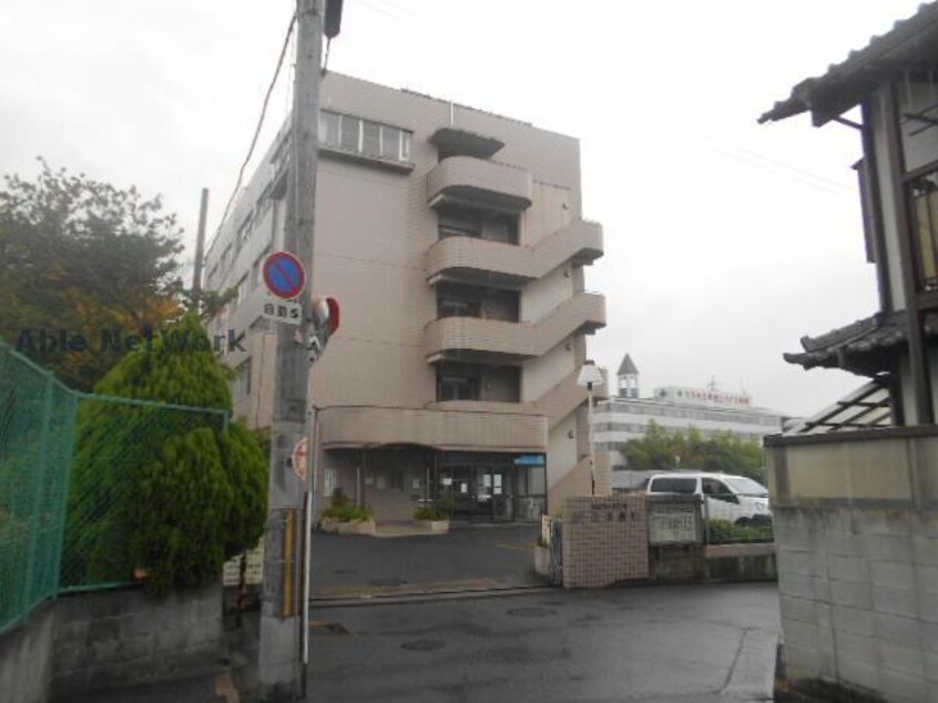 医療法人孝仁会澤田病院(病院)まで704m ホワイトロートス