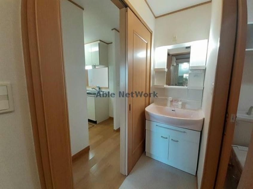  シェーネ　エレガンシア