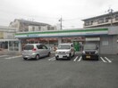 ファミリーマート河内長野西之山町店(コンビニ)まで388m 伸和ハイツ