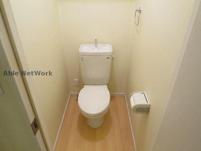  クレストコート　B