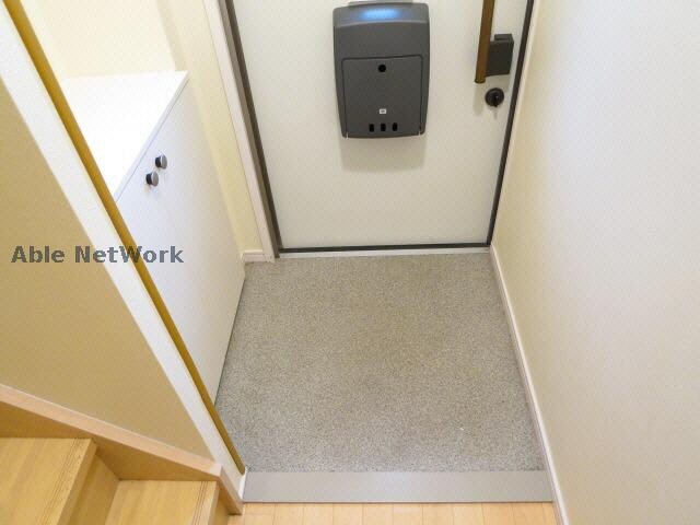  クレストコート　B