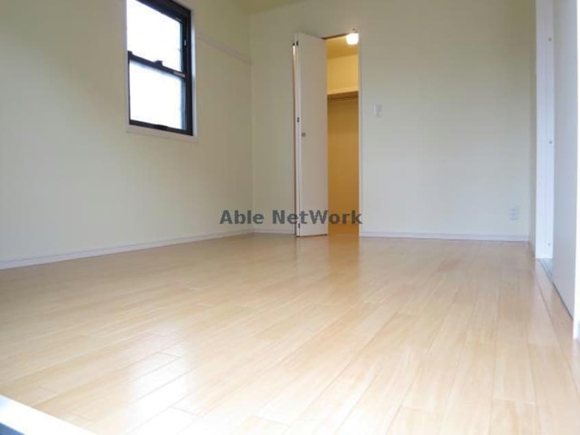  クレストコート　B