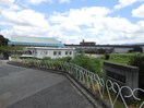 河内長野市立楠小学校(小学校)まで1279m 三晃マンション