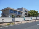 大阪狭山市立東小学校(小学校)まで749m ファミリア金剛