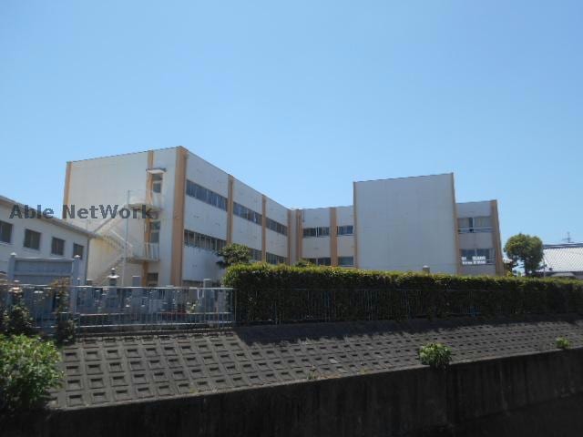 大阪狭山市立狭山中学校(中学校/中等教育学校)まで701m ｽﾘｰﾊｰﾌﾞｽﾞ狭山Ⅰ番館