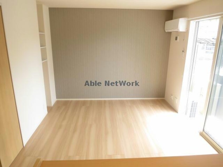  モア・サンハイム