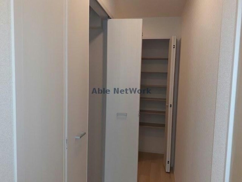  サンプラザ金剛