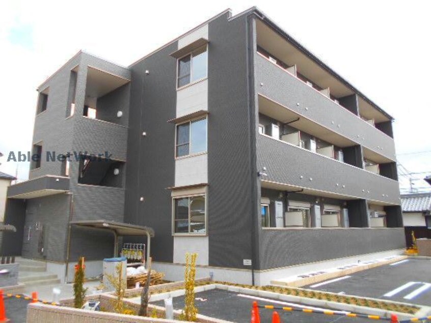  サンプラザ金剛