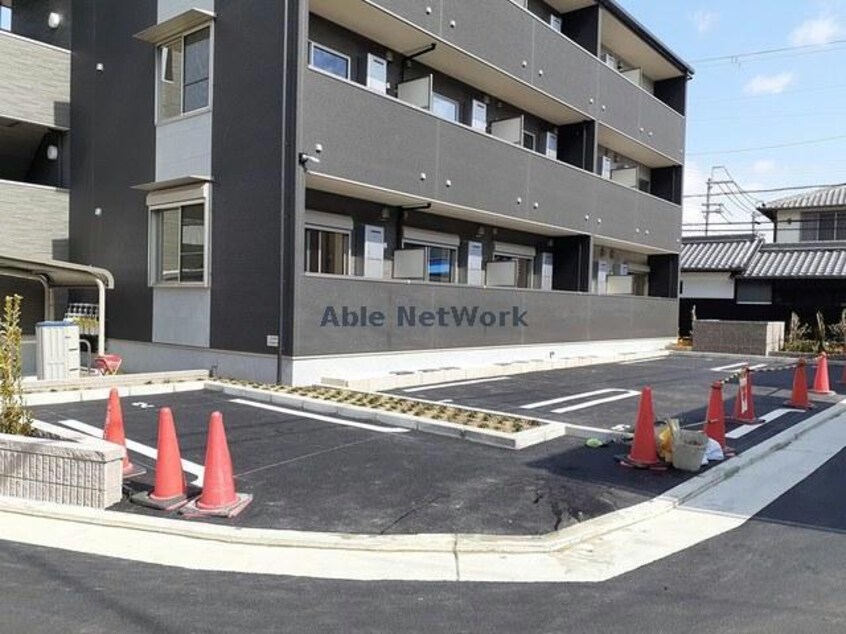  サンプラザ金剛