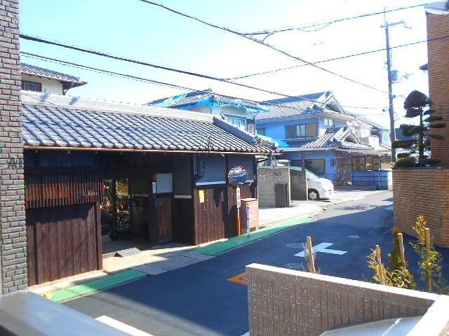  サンプラザ金剛