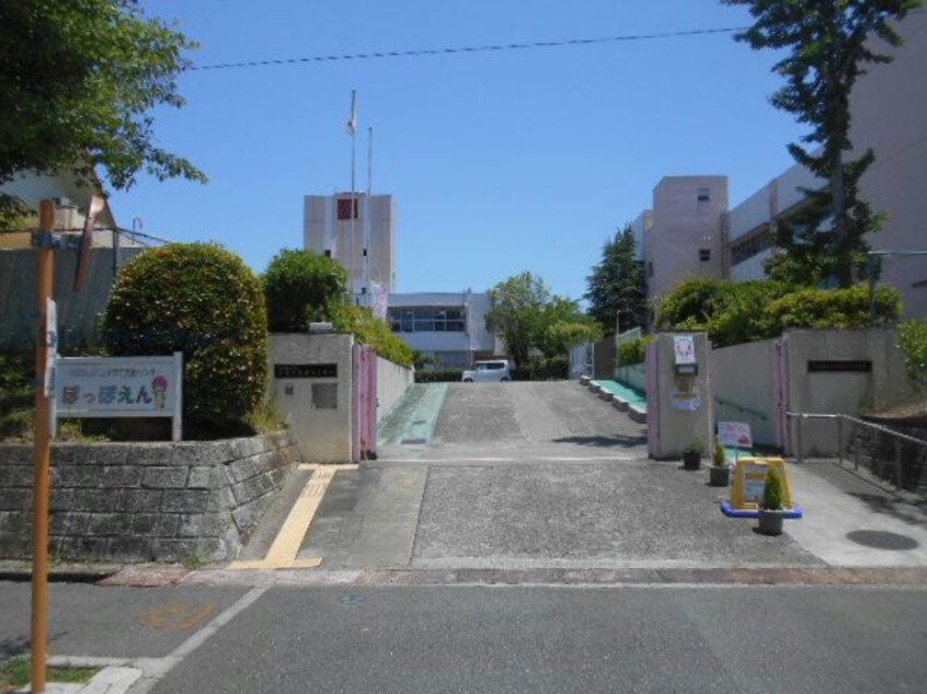 大阪狭山市立南第一小学校(小学校)まで1093m グリーンヒルハイツ