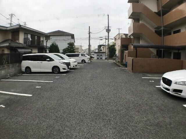  ルミエール西取石
