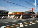 デイリーヤマザキ泉大津助松店(コンビニ)まで182m プレジール助松