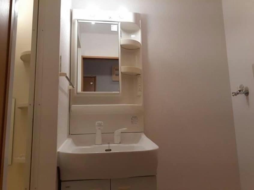  リベッチオ旭町