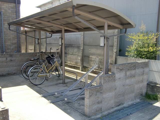  リビングタウン泉大津Ｂ