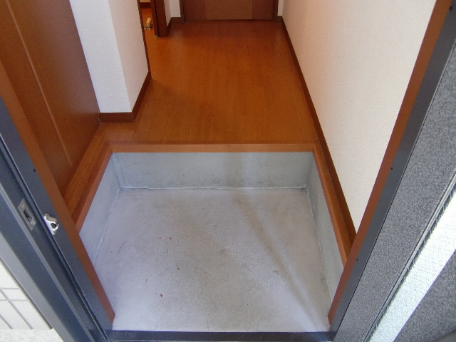玄関 パル春日