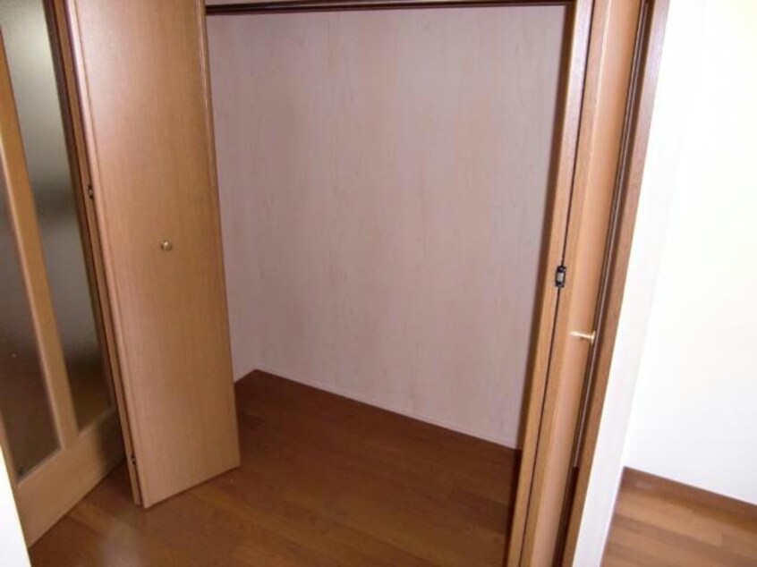  フジパレス札場