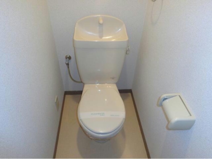  フジパレス札場