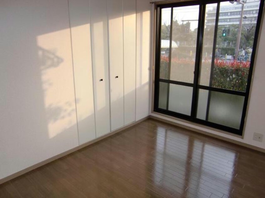  アトリウム１２