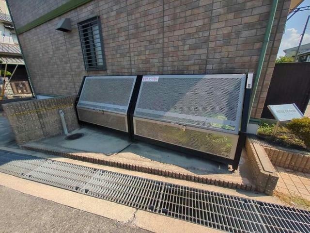  モアエクレール