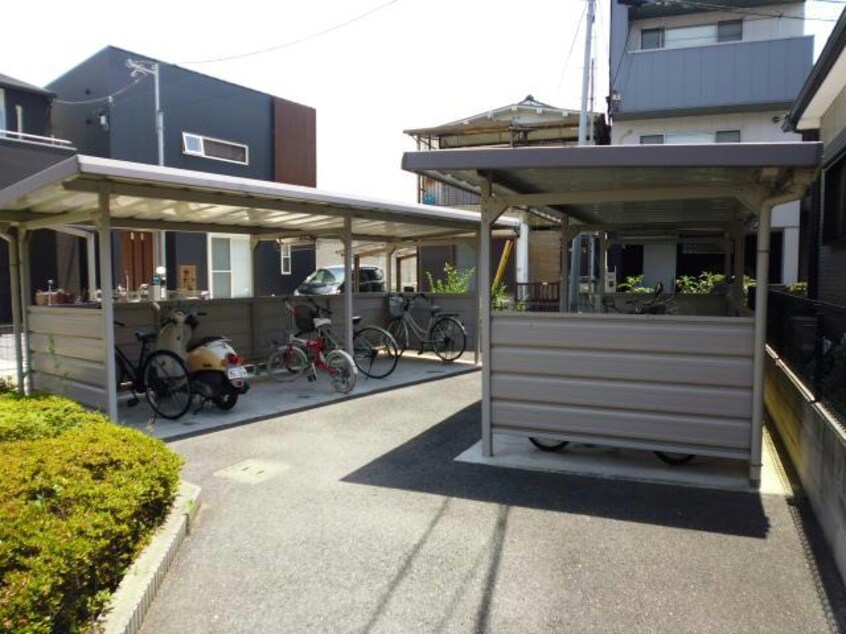  カルティエ３Ｍ