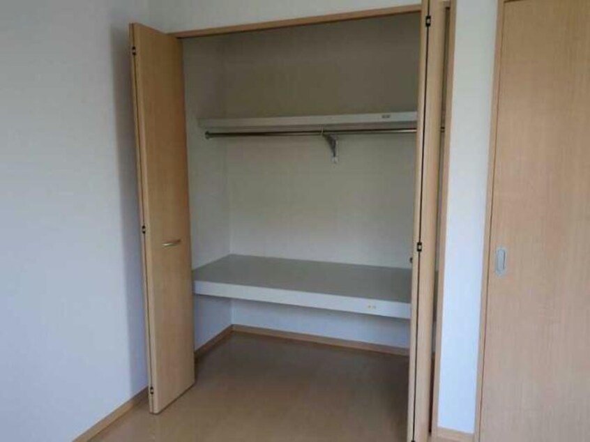  ＬＯＨＡＳ本町