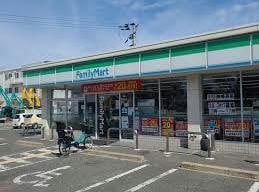 ファミリーマート泉大津虫取町店(コンビニ)まで285m フェロービレッジ