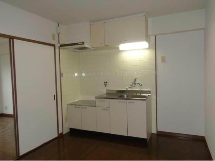  パークアベニュー中井