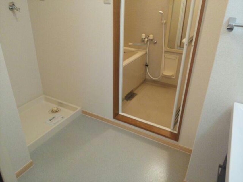 洗濯機置き場 コスモスマンション