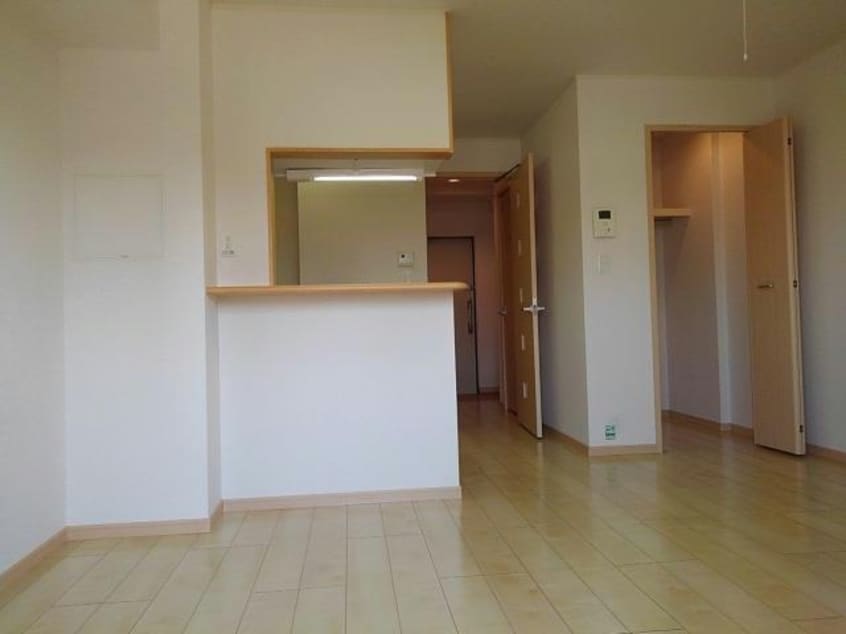  メゾン　アウローラ