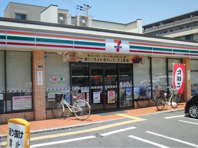 セブンイレブン泉大津東雲町店(コンビニ)まで164m プリムローズ