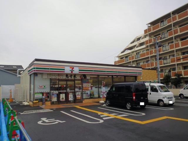 セブンイレブン泉大津下之町店(コンビニ)まで232m アオーラ　ヌエボⅡ