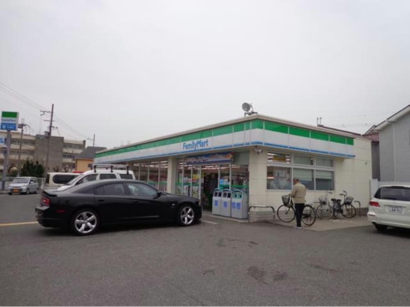 ファミリーマート高石加茂三丁目店(コンビニ)まで517m ジーメゾン高石加茂