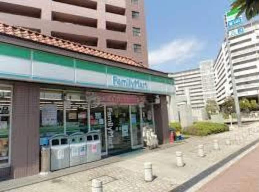 ファミリーマート泉大津なぎさ町店(コンビニ)まで367m ジーメゾン泉大津ベルビュー