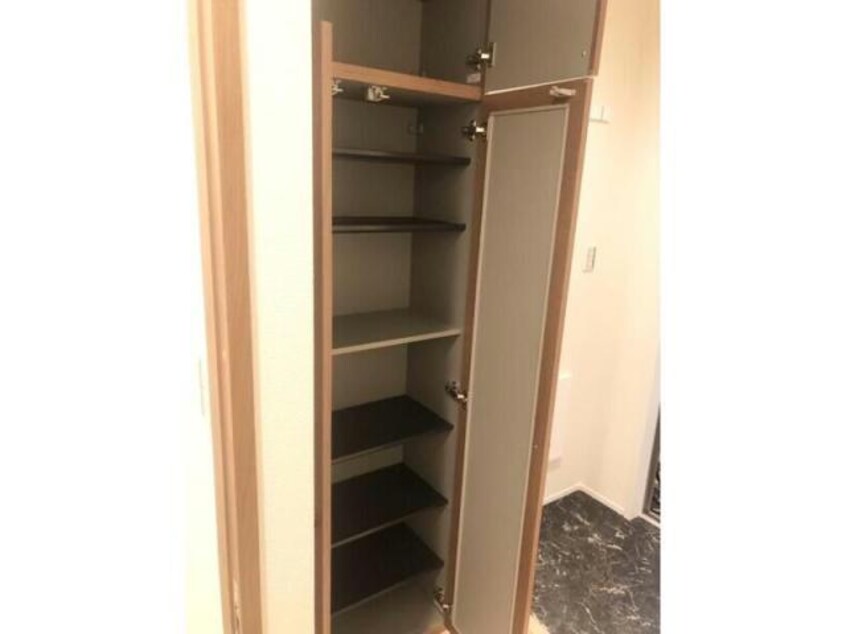 シューズボックス ユアメゾン加茂