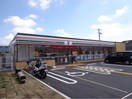 セブンイレブン北助松駅前店(コンビニ)まで662m ｐｌａｉｓｉｒ　ｒａｆｆｉｎｅ