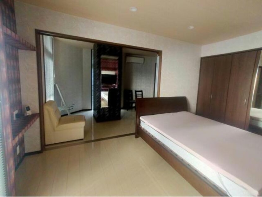  ジャパン幸ビル