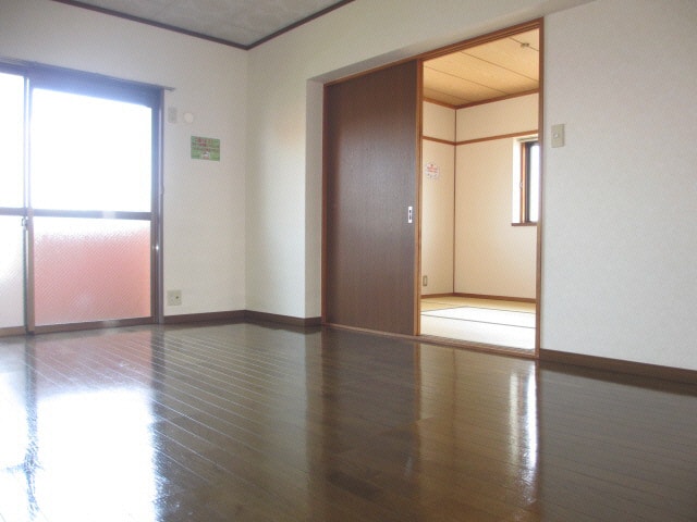  ハーモニー島村