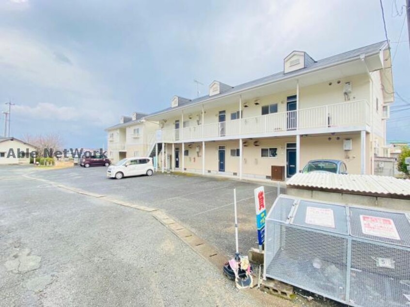  メゾンドヒルＢ