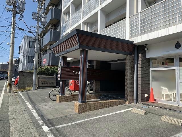  プレシャスアパートメント